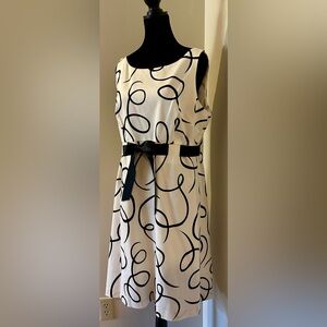 Jessica Howard dress sz 14 EUC sleeveless black and white swirls with bow